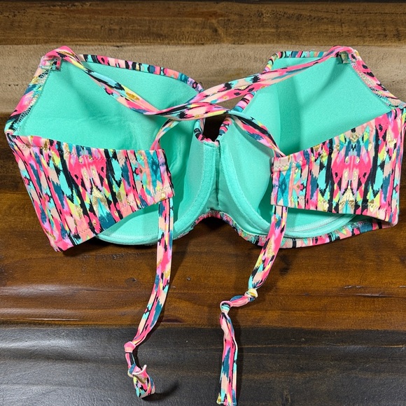 Shade Shore Colorful Patterned Bikini Set - Picture 4 of 12